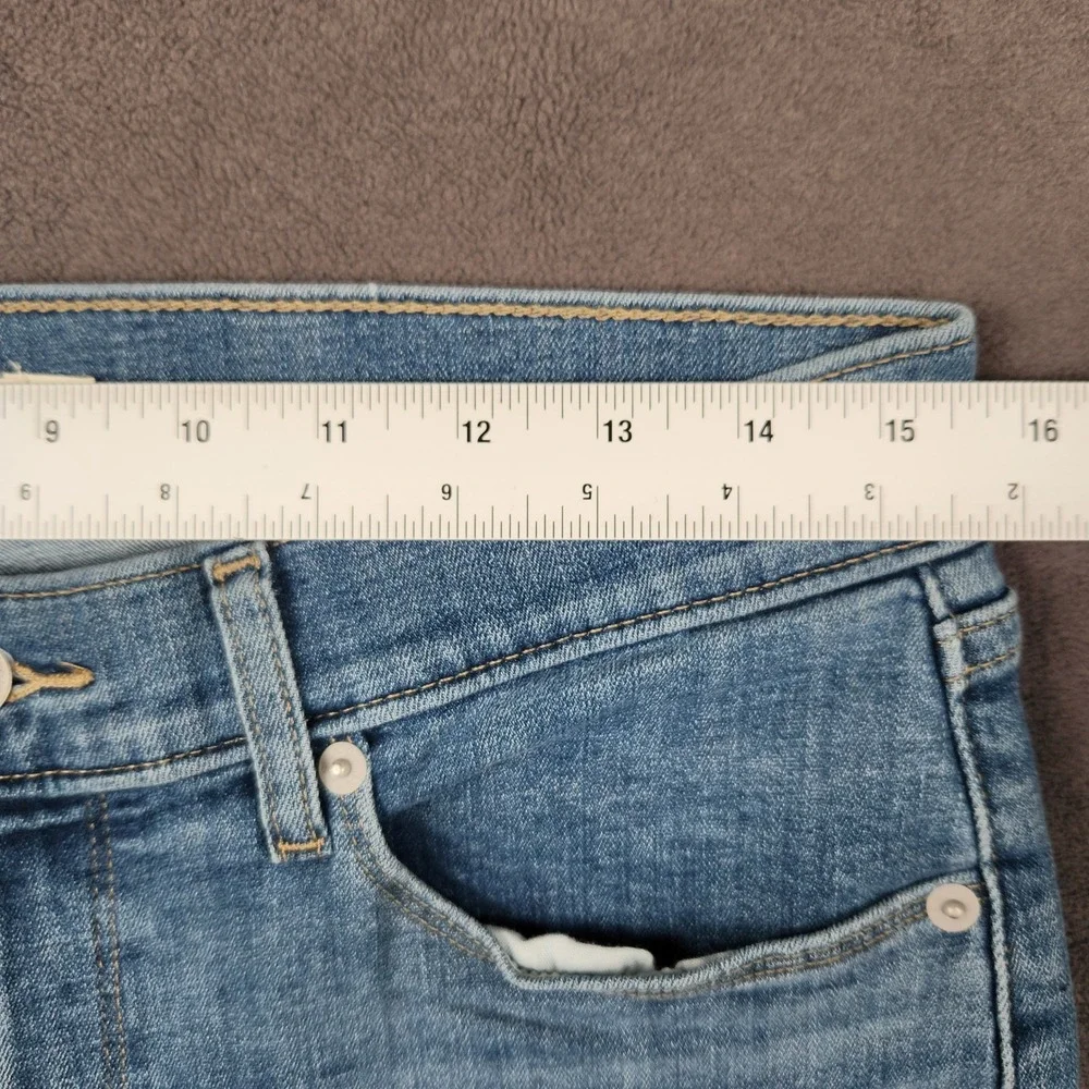 Levis Classic Straight Fit Jeans Womens 8 M‎ Lapis Speed Blue Medium Wash NEW - Picture 9 of 13